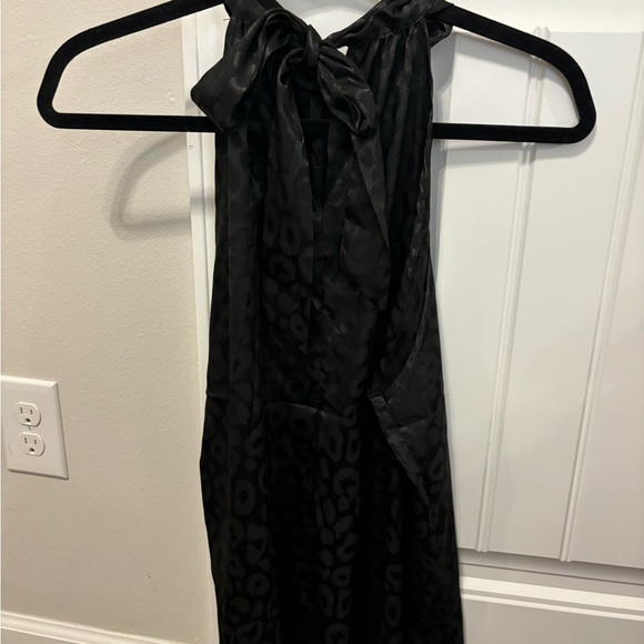 Black leopard top - Picture 2 of 3